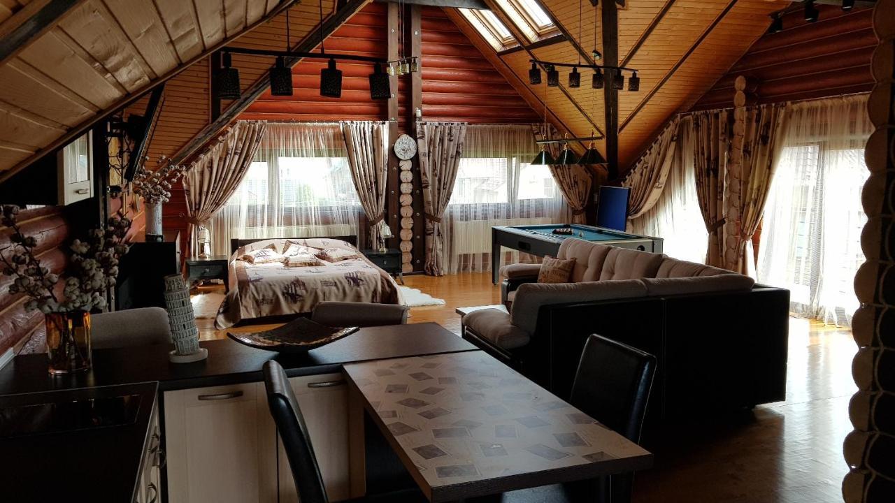Luxury Villa With Pool And Sauna Chernivtsi Exterior foto