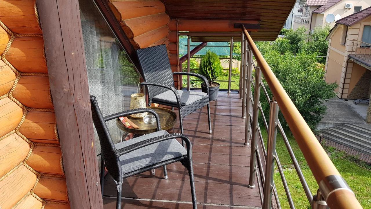 Luxury Villa With Pool And Sauna Chernivtsi Exterior foto