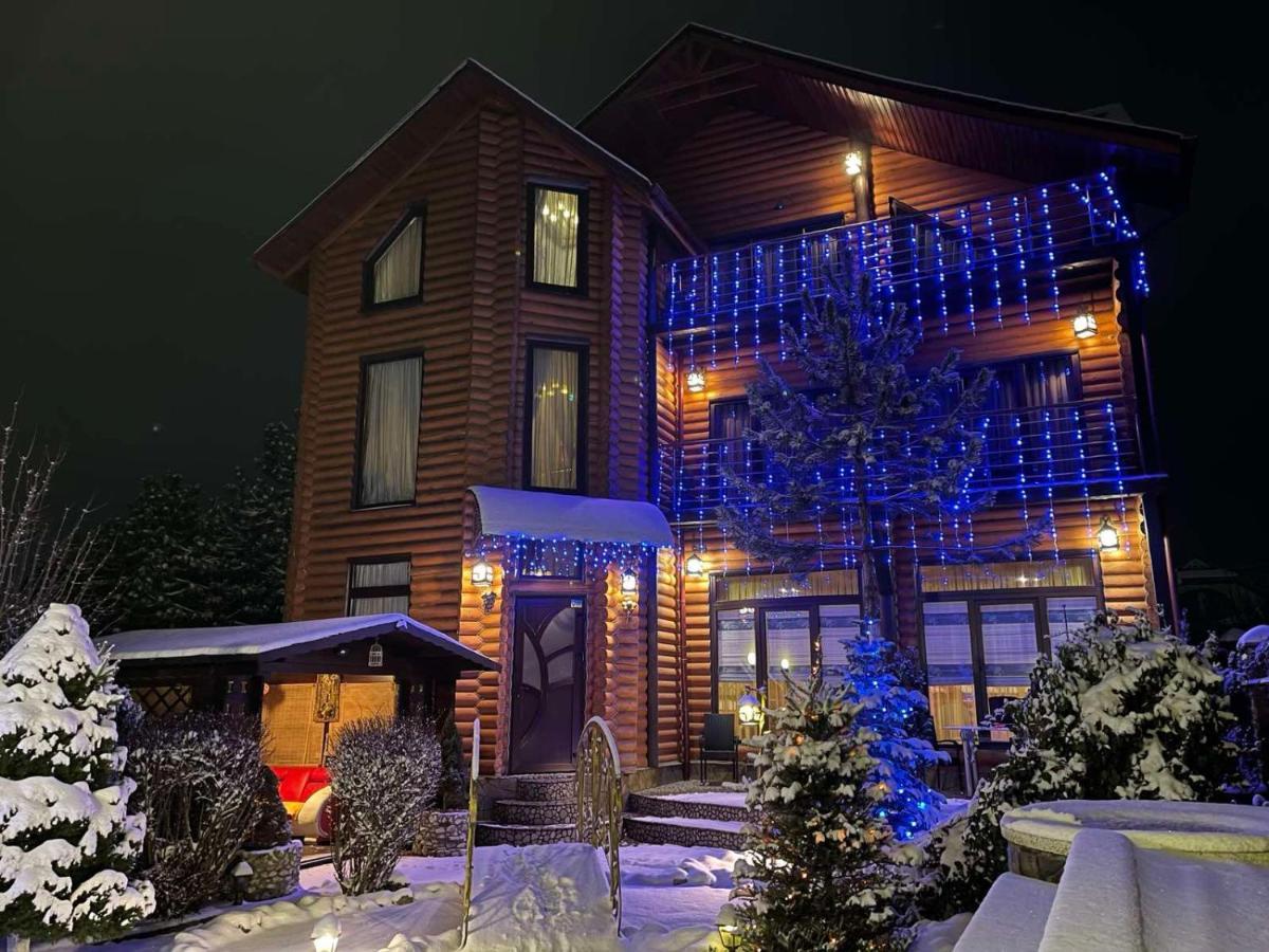 Luxury Villa With Pool And Sauna Chernivtsi Exterior foto