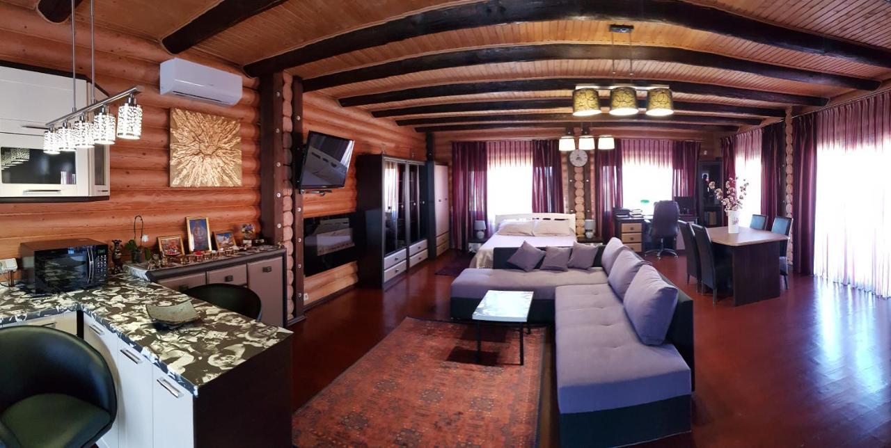 Luxury Villa With Pool And Sauna Chernivtsi Exterior foto