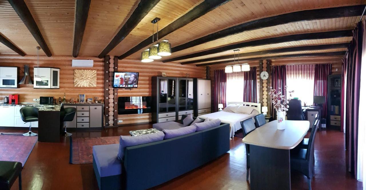 Luxury Villa With Pool And Sauna Chernivtsi Exterior foto